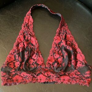 Black Maroon Bralett